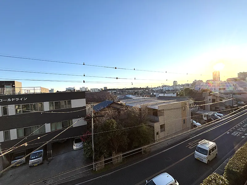 ベランダからの開放的な眺望